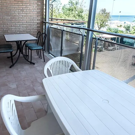 Se002 - Senigallia, Bilocale Fronte Mare Con Spiaggia Apartamento